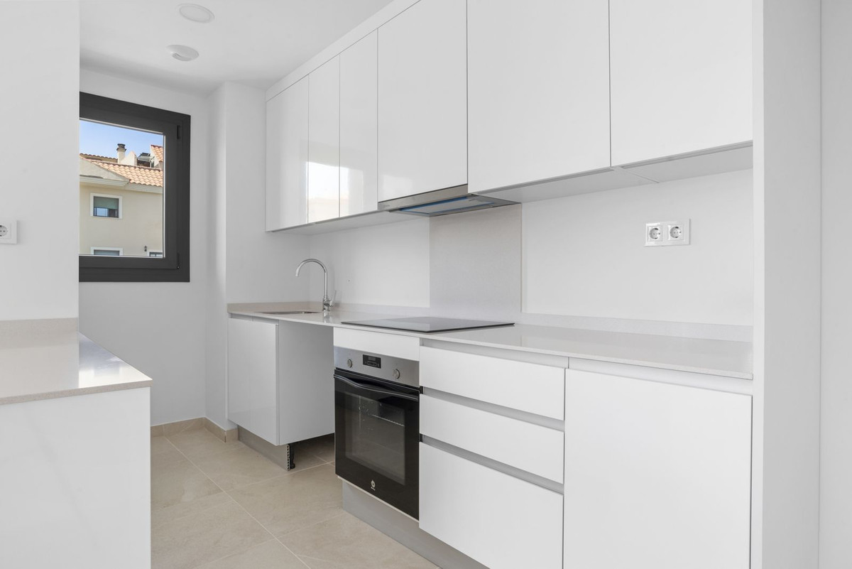 Penthouse te koop in Estepona | 3 slaapkamers H5441068