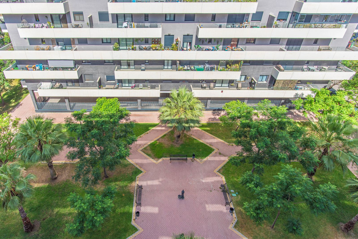 Appartement te koop in Estepona | 2 slaapkamers H5441077