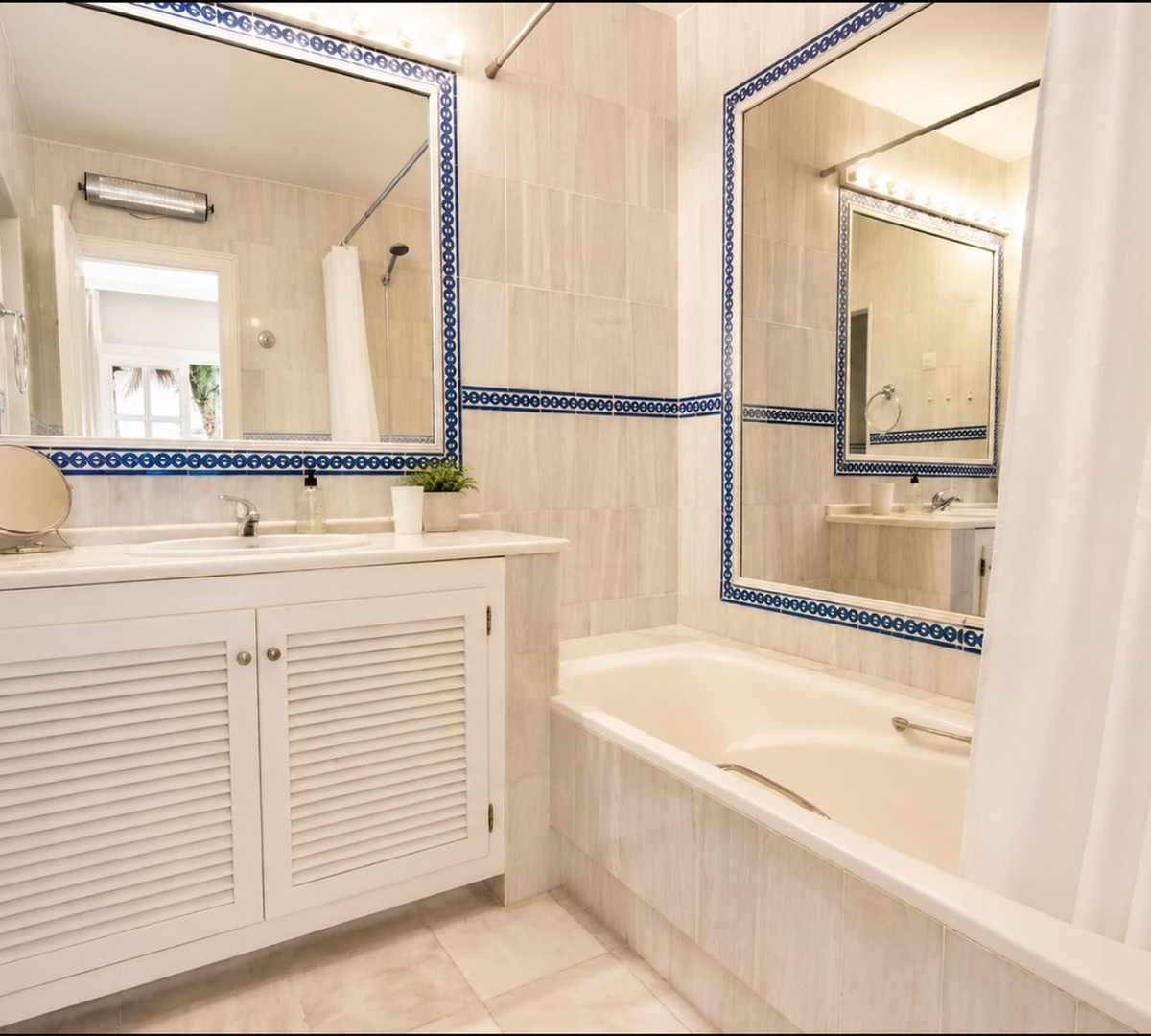Duplex te koop in Estepona | 3 slaapkamers H5441479
