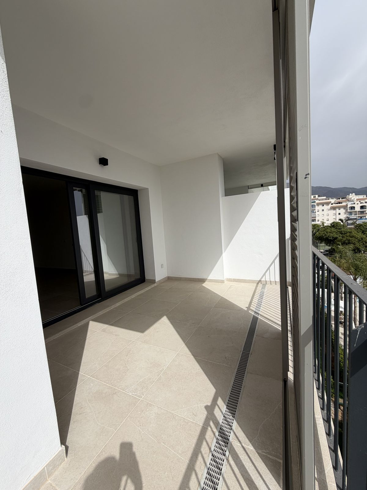 Appartement te koop in Estepona | 2 slaapkamers H5441944