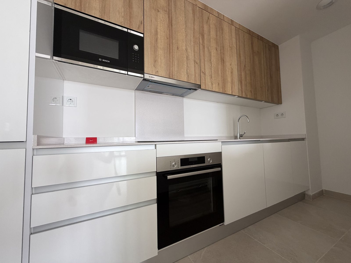 Appartement te koop in Estepona | 2 slaapkamers H5441944