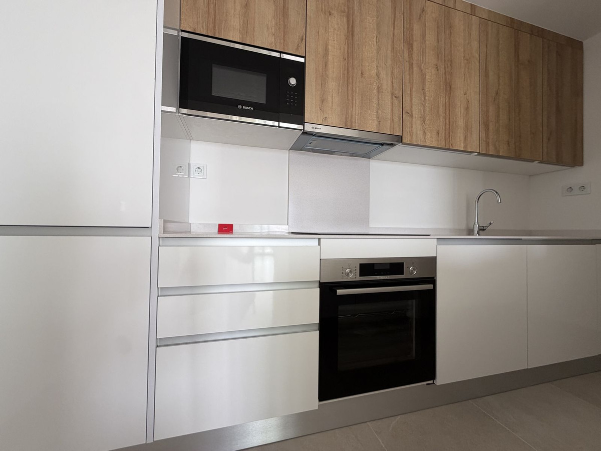 Appartement te koop in Estepona | 2 slaapkamers H5441944