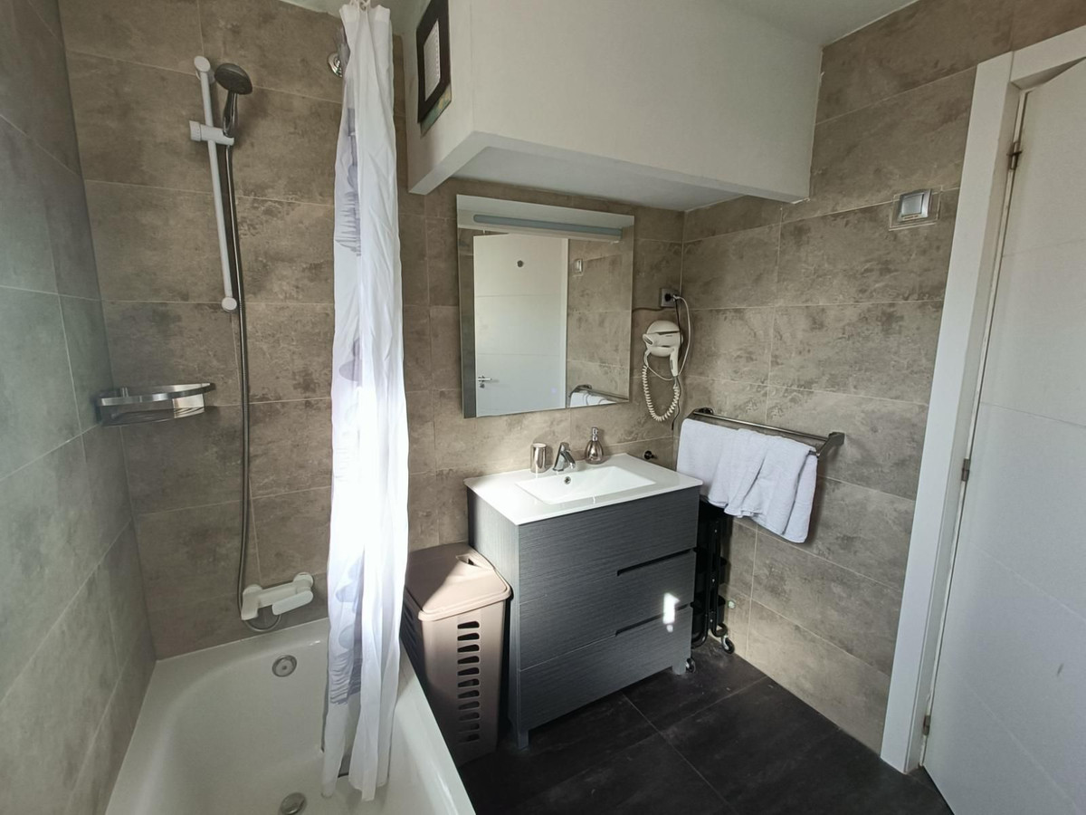 Appartement te koop in Estepona | 2 slaapkamers H5443603