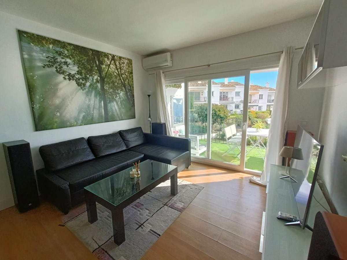 Appartement te koop in Estepona | 2 slaapkamers H5443603