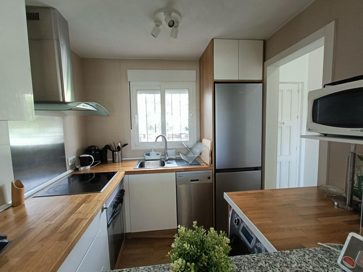 Appartement te koop in Estepona | 2 slaapkamers H5443603