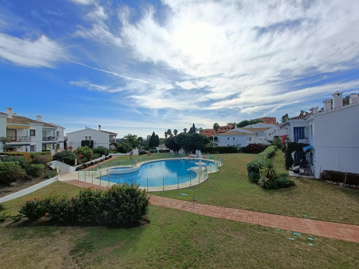 Appartement te koop in Estepona | 2 slaapkamers H5443603