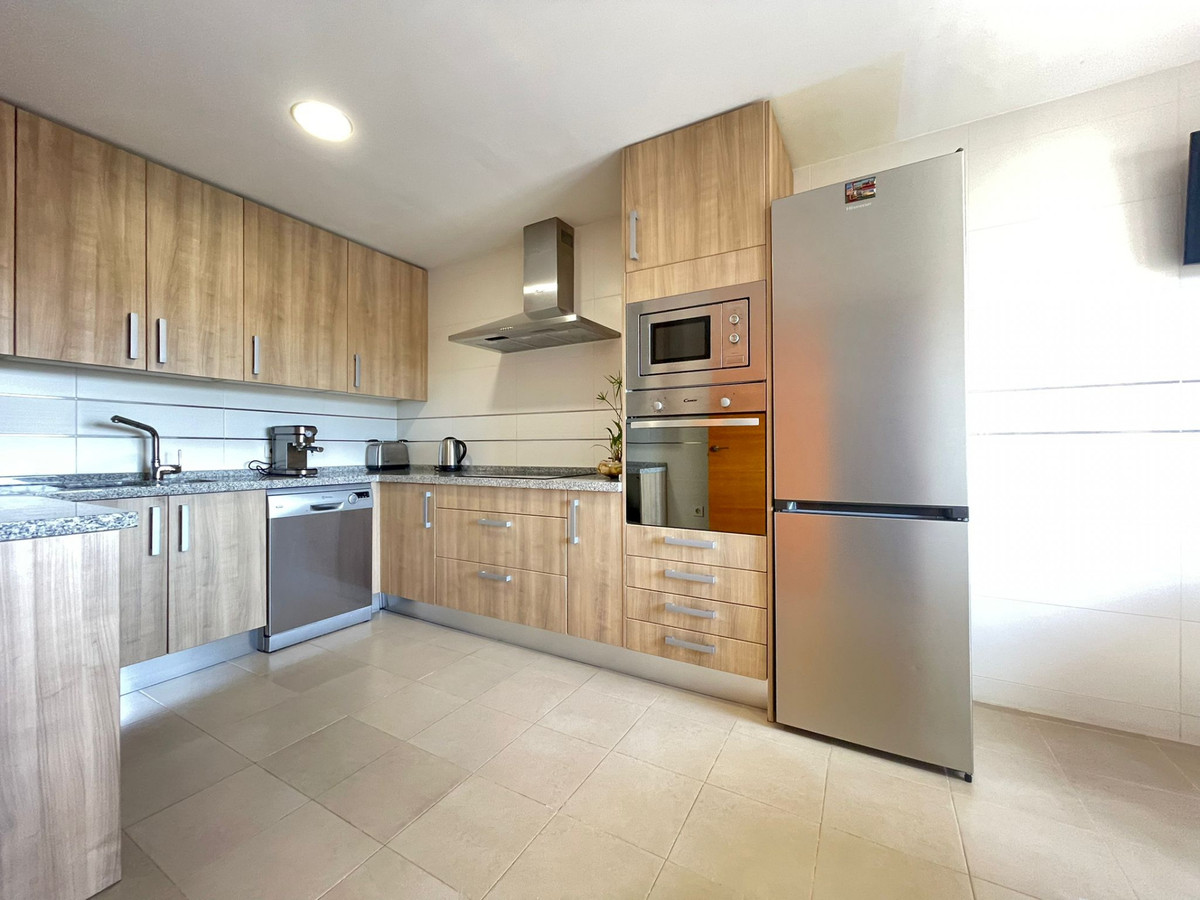 Appartement te koop in Estepona | 3 slaapkamers H5443834