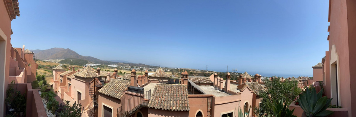 Appartement te koop in Estepona | 3 slaapkamers H5443834