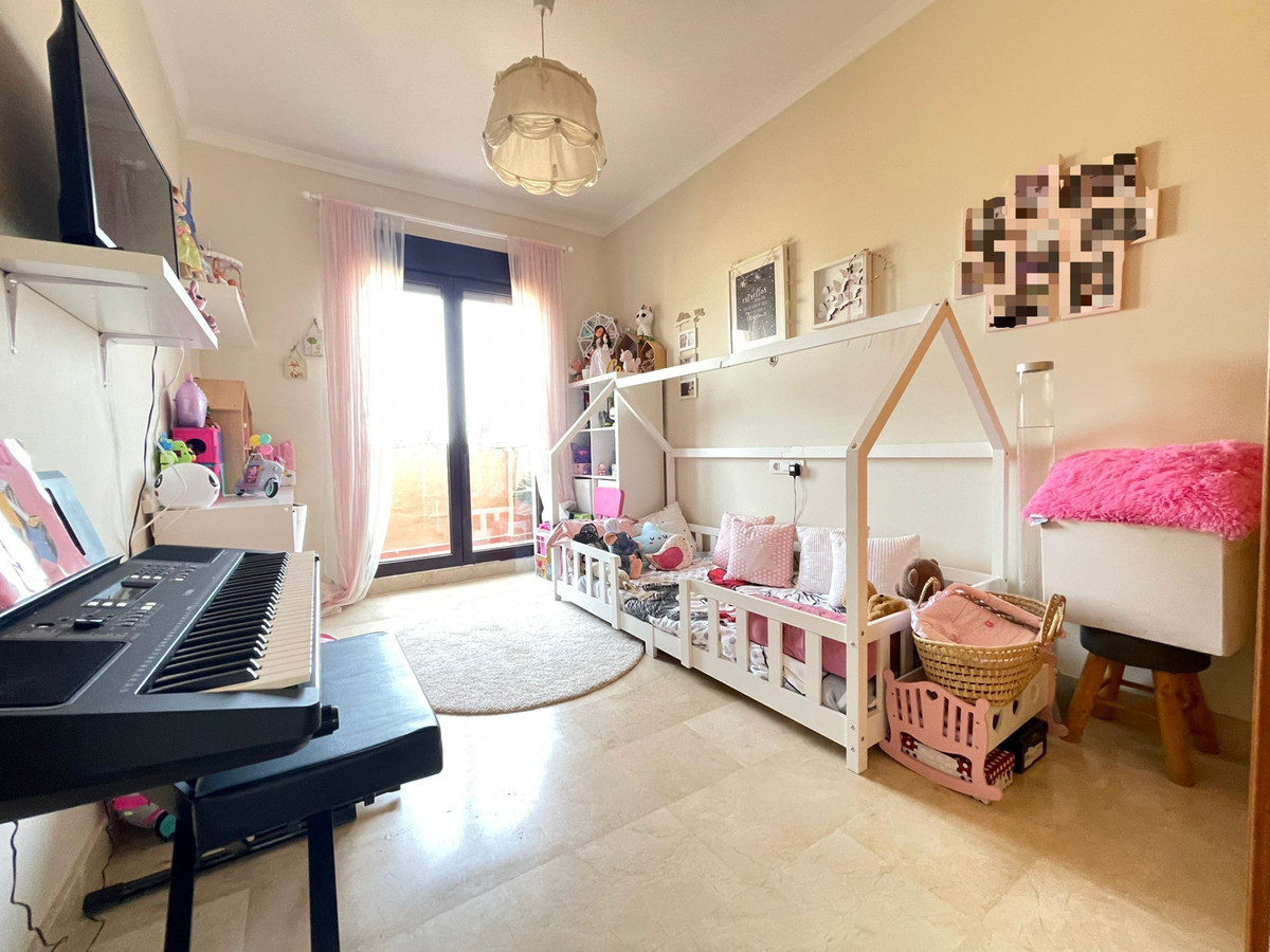 Appartement te koop in Estepona | 3 slaapkamers H5443834