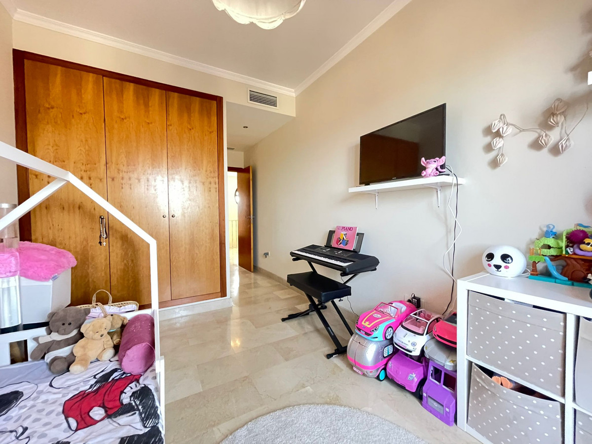Appartement te koop in Estepona | 3 slaapkamers H5443834
