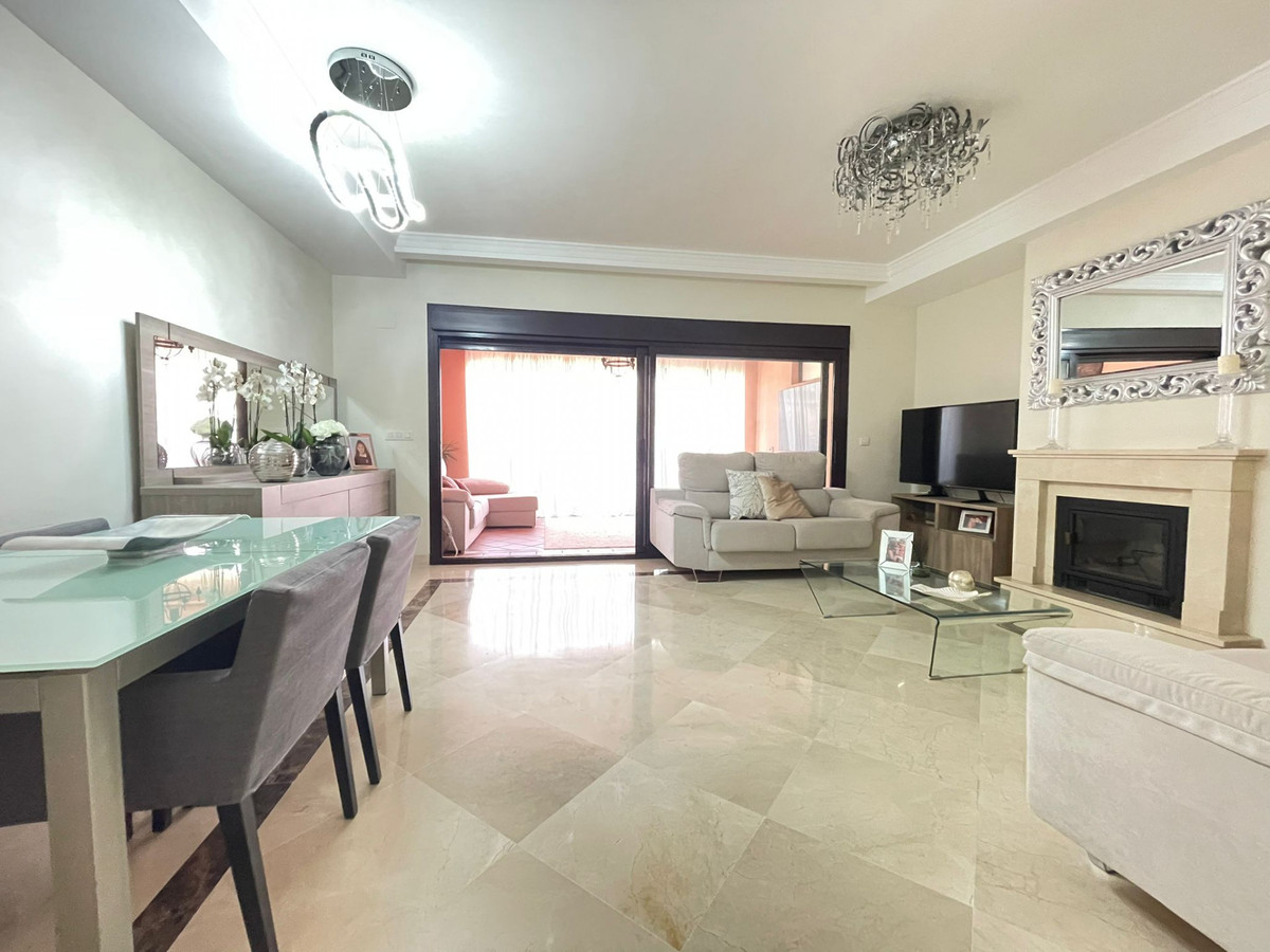Appartement te koop in Estepona | 3 slaapkamers H5443834