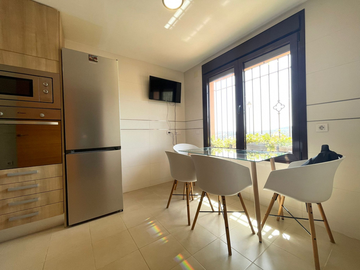 Appartement te koop in Estepona | 3 slaapkamers H5443834