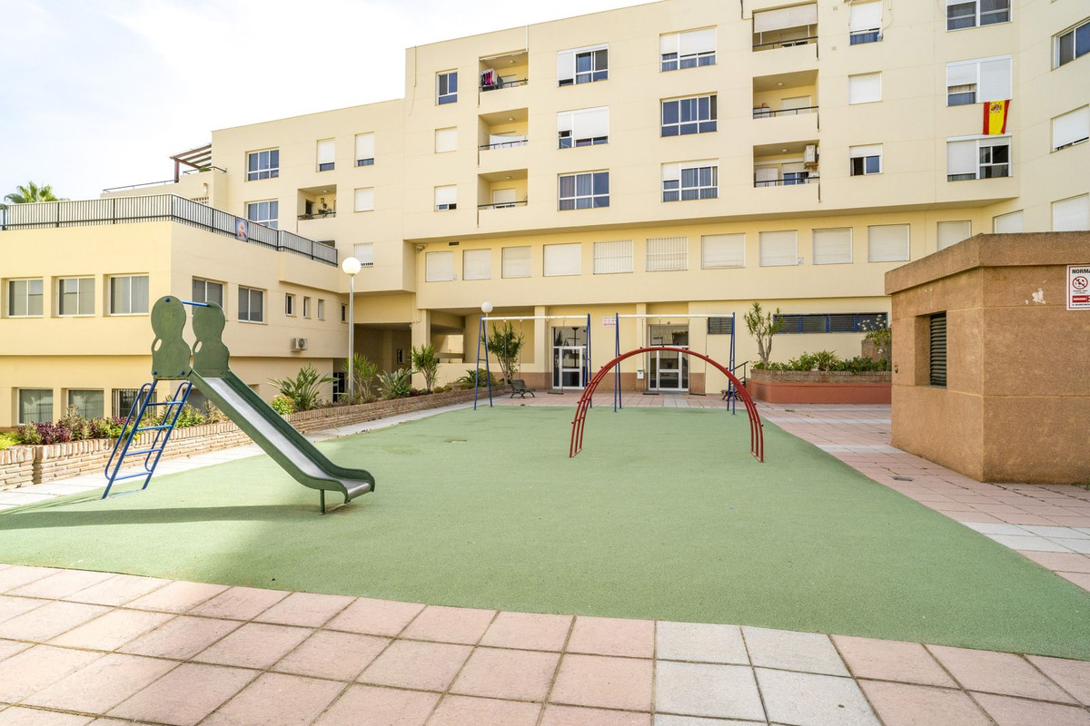 Appartement te koop in Estepona | 3 slaapkamers H5444017