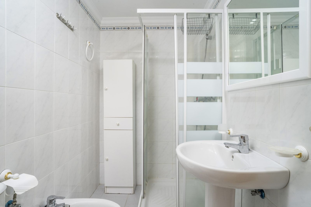 Appartement te koop in Estepona | 3 slaapkamers H5444017