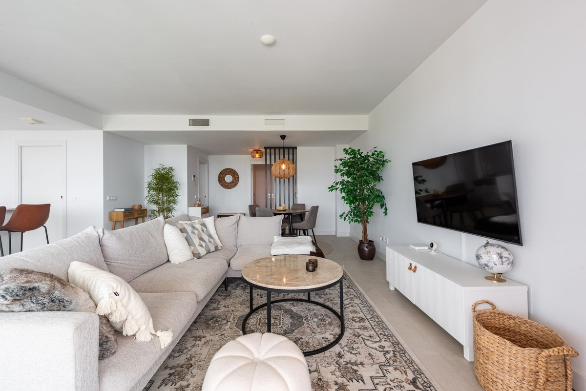 Appartement te koop in Estepona | 4 slaapkamers H5444263