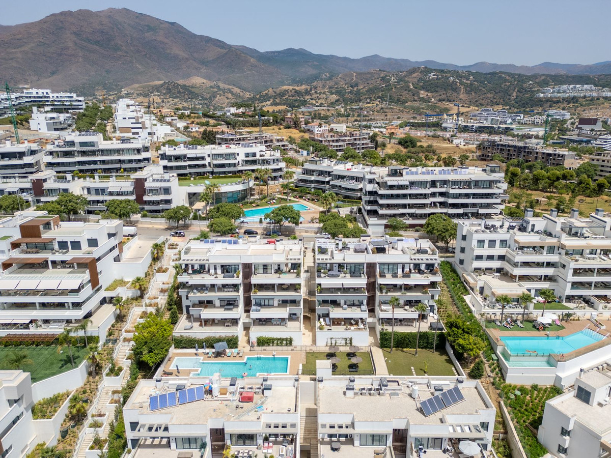Appartement te koop in Estepona | 4 slaapkamers H5444263