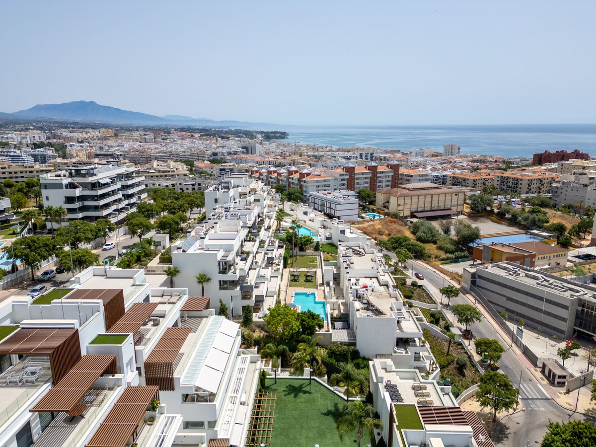 Appartement te koop in Estepona | 4 slaapkamers H5444263