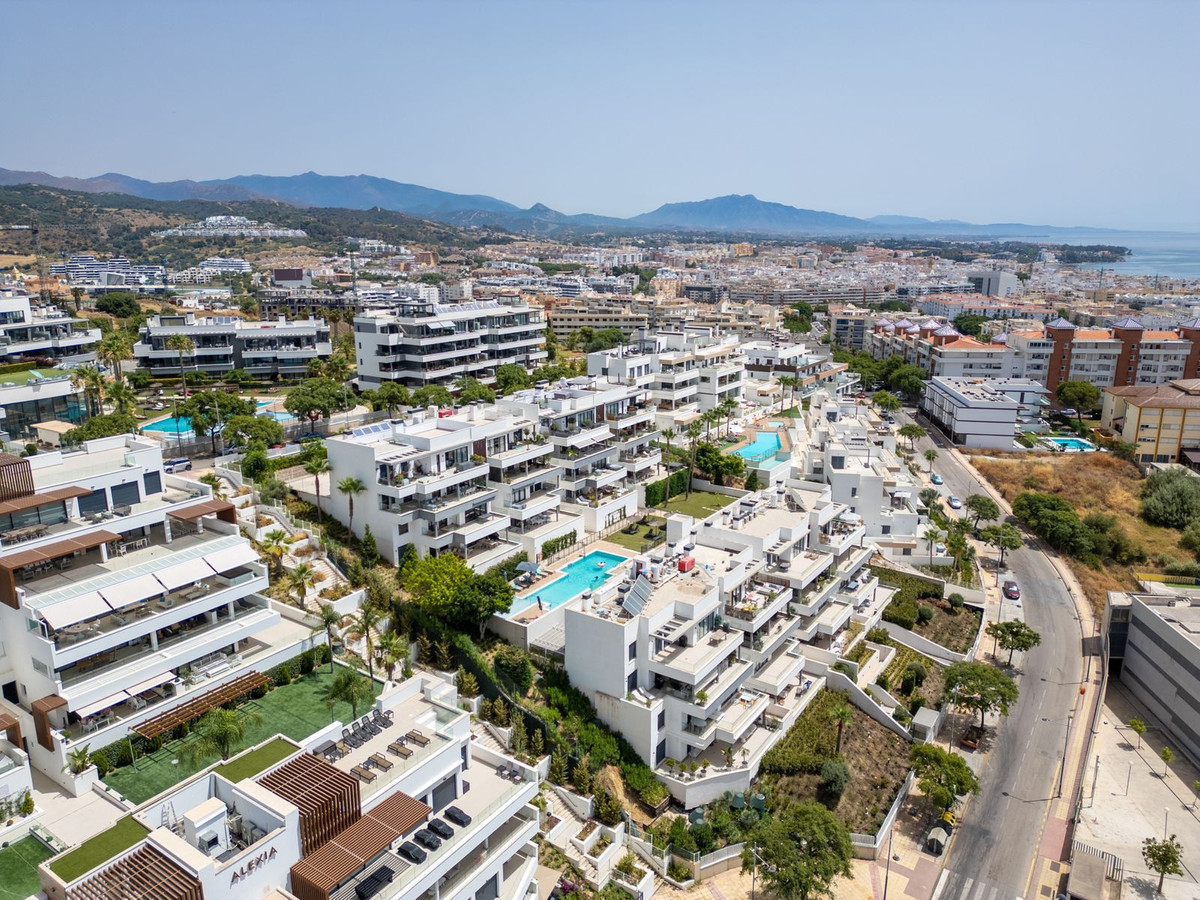 Appartement te koop in Estepona | 4 slaapkamers H5444263