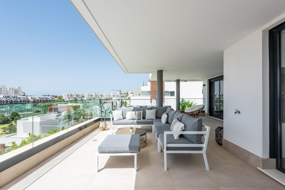 Appartement te koop in Estepona | 4 slaapkamers H5444263