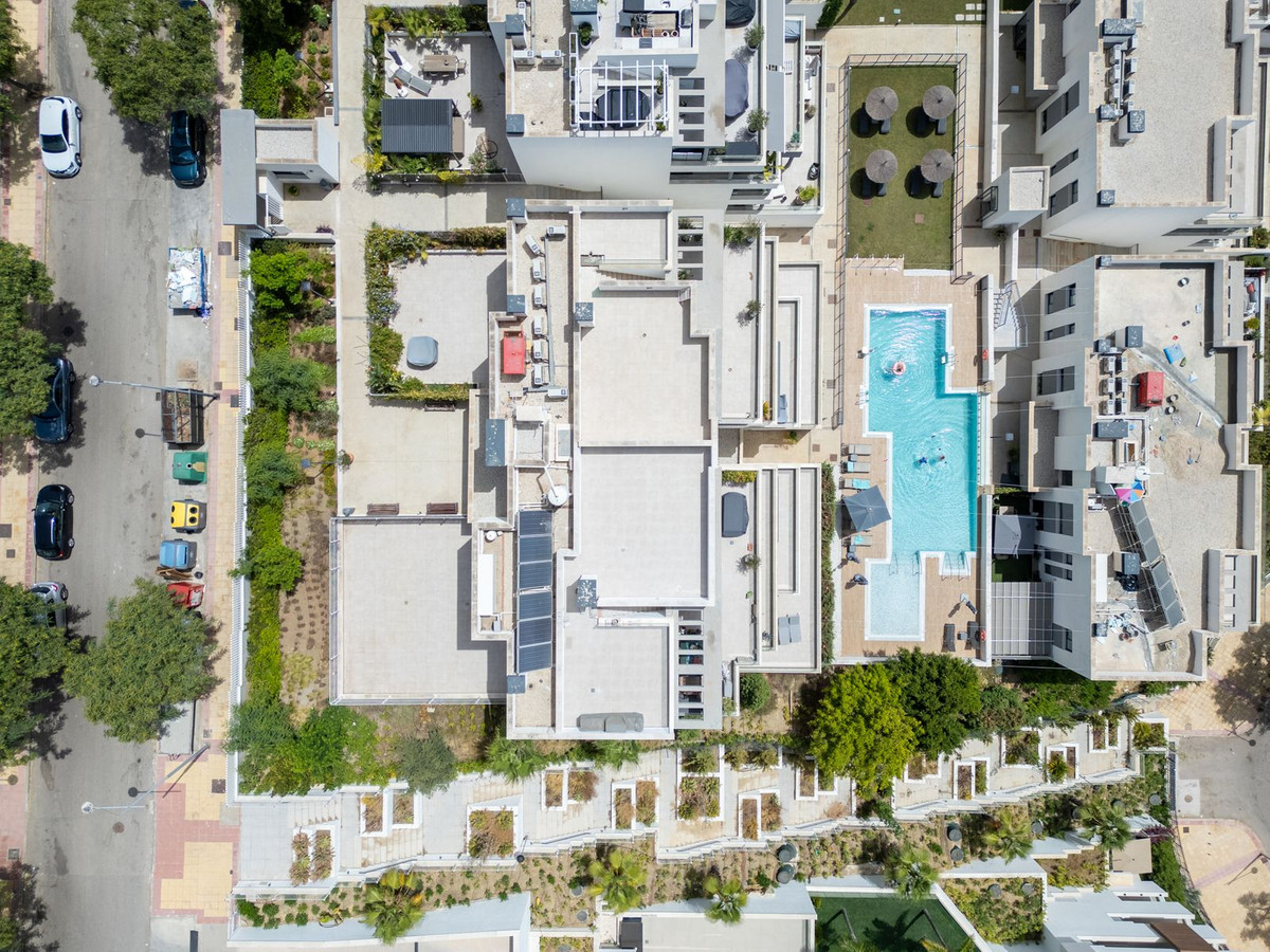 Appartement te koop in Estepona | 4 slaapkamers H5444263