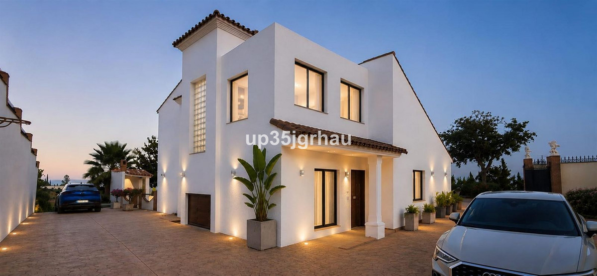 Appartement te koop in Estepona | 6 slaapkamers H5444815