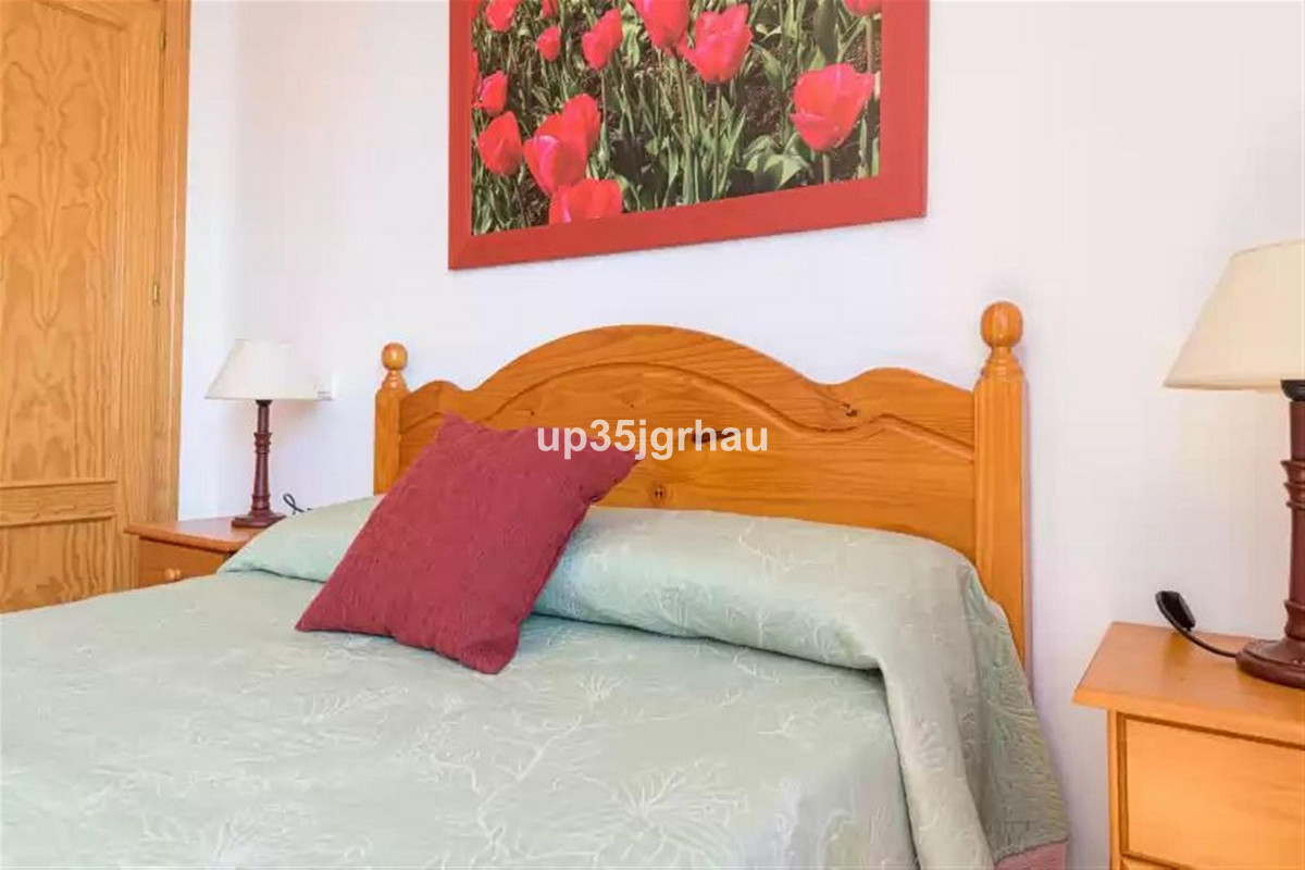 Appartement te koop in Estepona | 6 slaapkamers H5444815