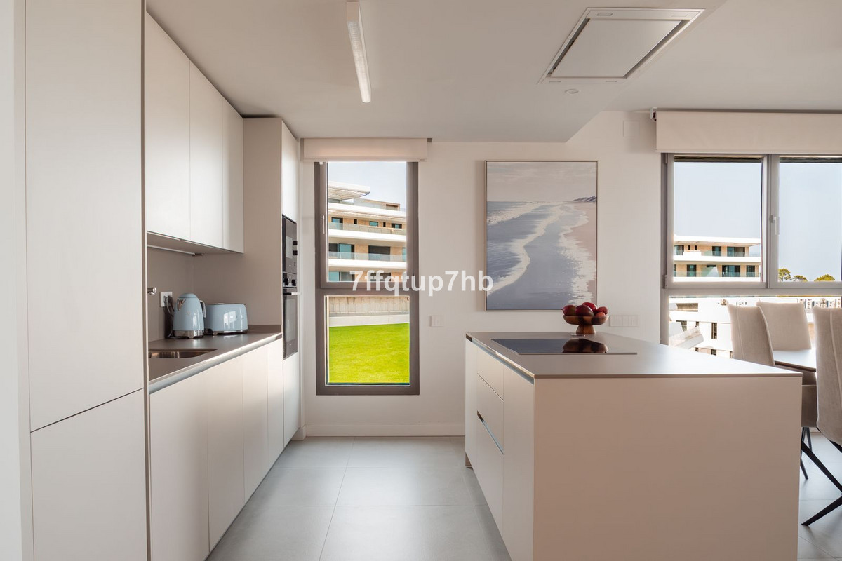 Appartement te koop in Estepona | 3 slaapkamers H5445250