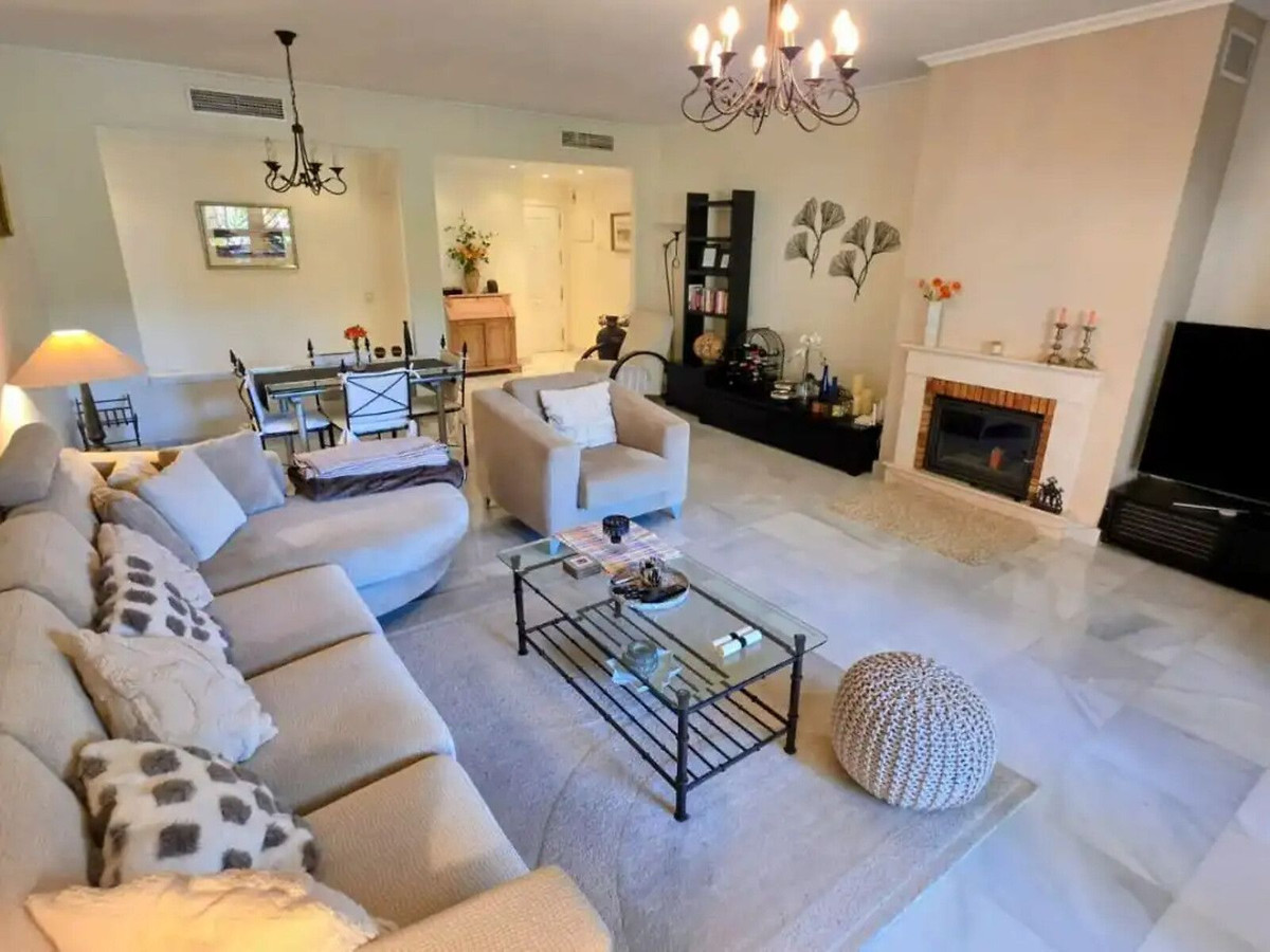 Appartement te koop in Estepona | 3 slaapkamers H5445253