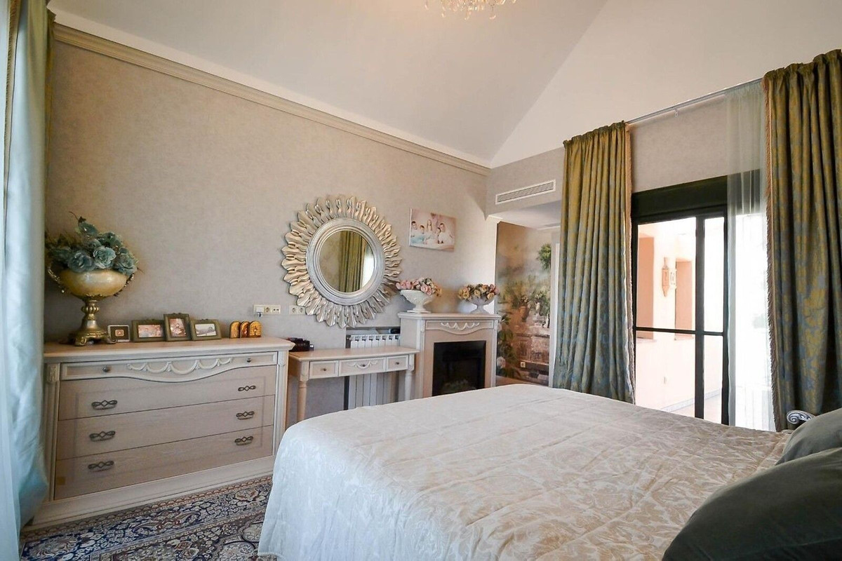 Appartement te koop in Estepona | 3 slaapkamers H5445262