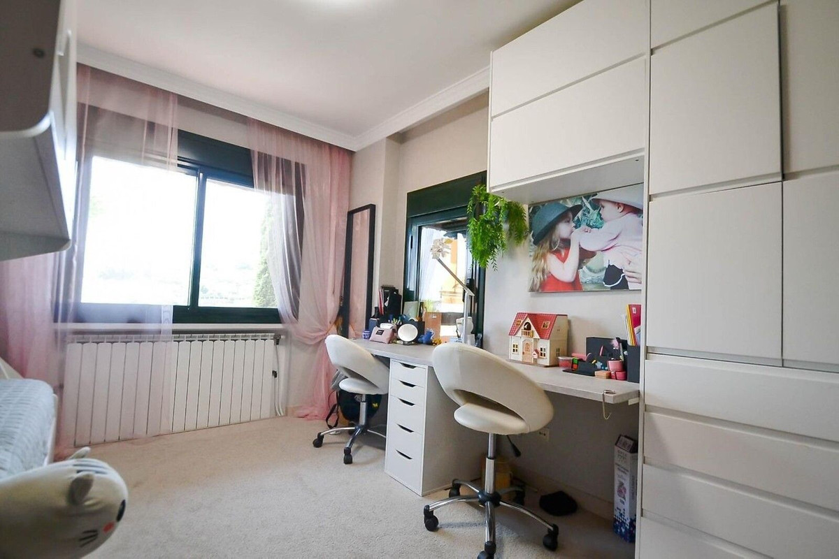 Appartement te koop in Estepona | 3 slaapkamers H5445262