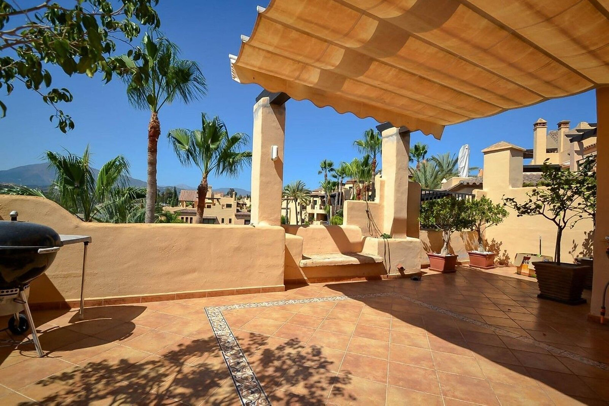 Appartement te koop in Estepona | 3 slaapkamers H5445262
