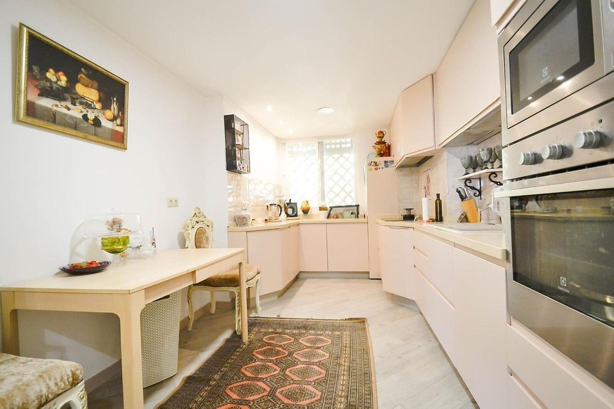 Appartement te koop in Estepona | 3 slaapkamers H5445262