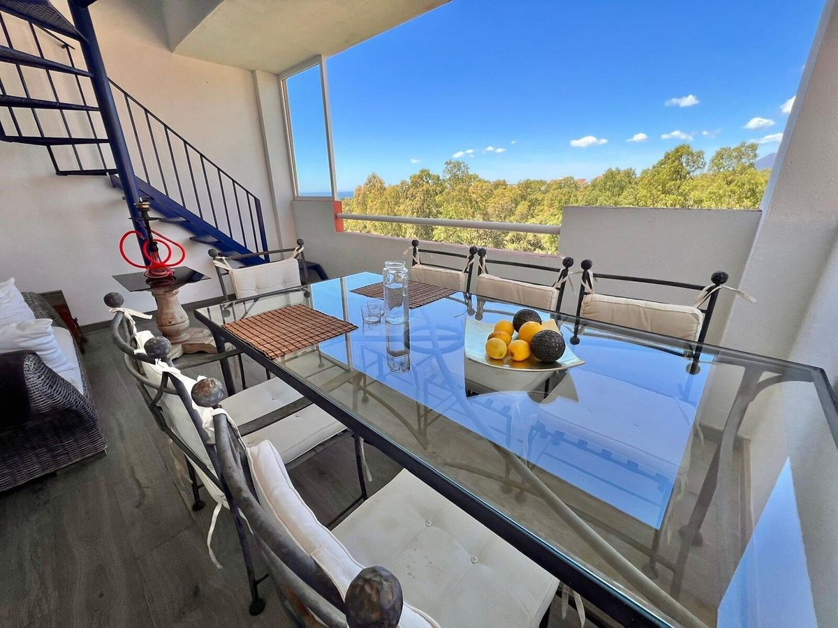 Penthouse te koop in Estepona | 2 slaapkamers H5445274
