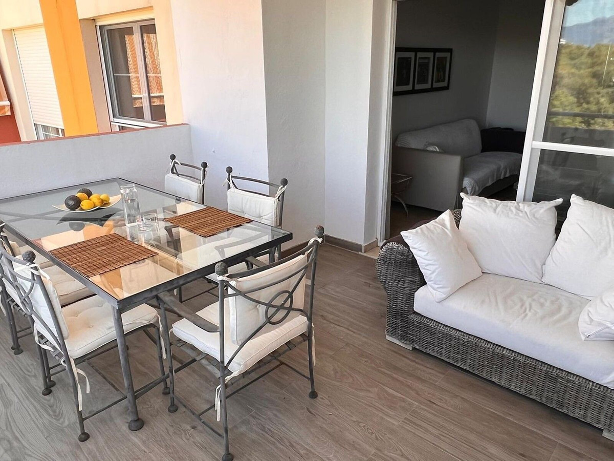 Penthouse te koop in Estepona | 2 slaapkamers H5445274