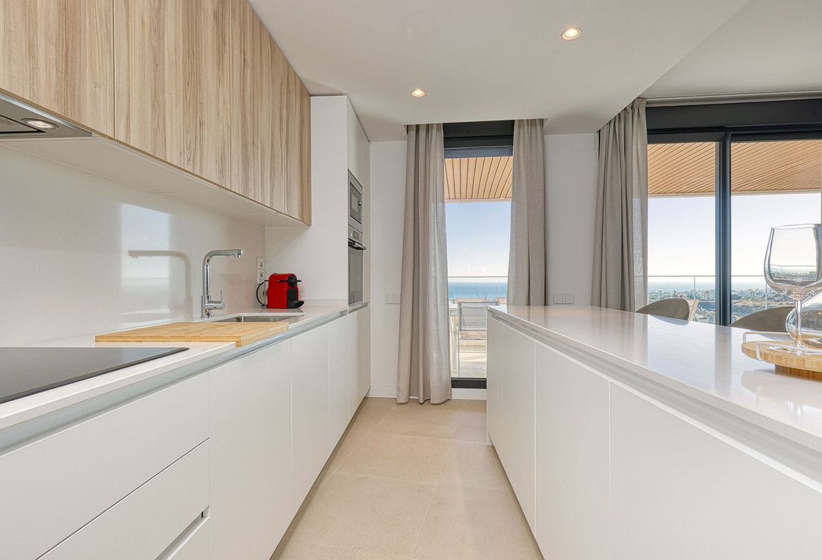Duplex te koop in Estepona | 3 slaapkamers H5446312