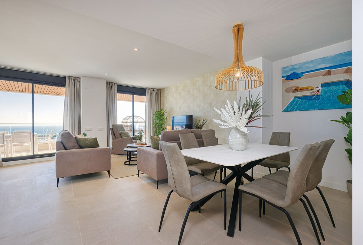 Duplex te koop in Estepona | 3 slaapkamers H5446312