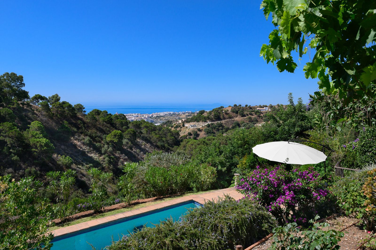 Appartement te koop in Estepona | 3 slaapkamers H5447110