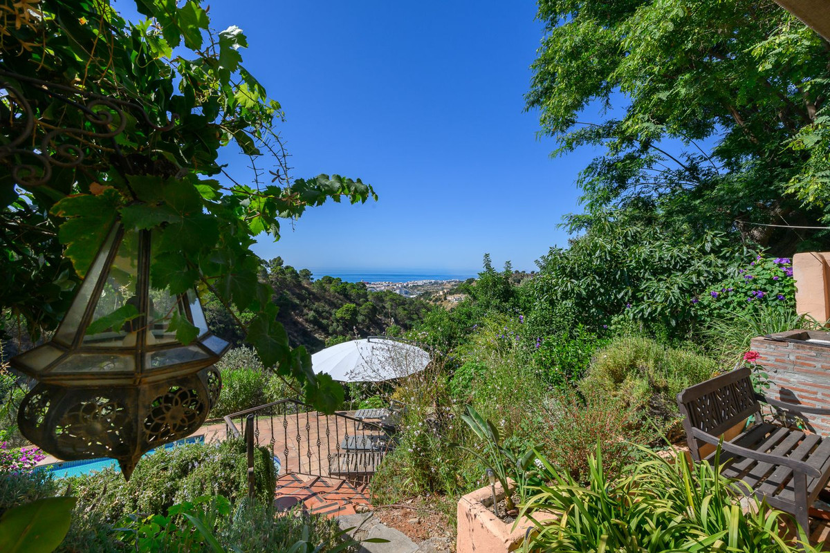 Appartement te koop in Estepona | 3 slaapkamers H5447110