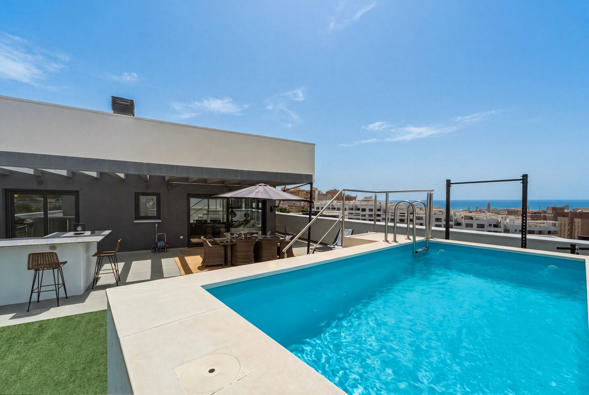 Penthouse te koop in Estepona | 4 slaapkamers H5447593