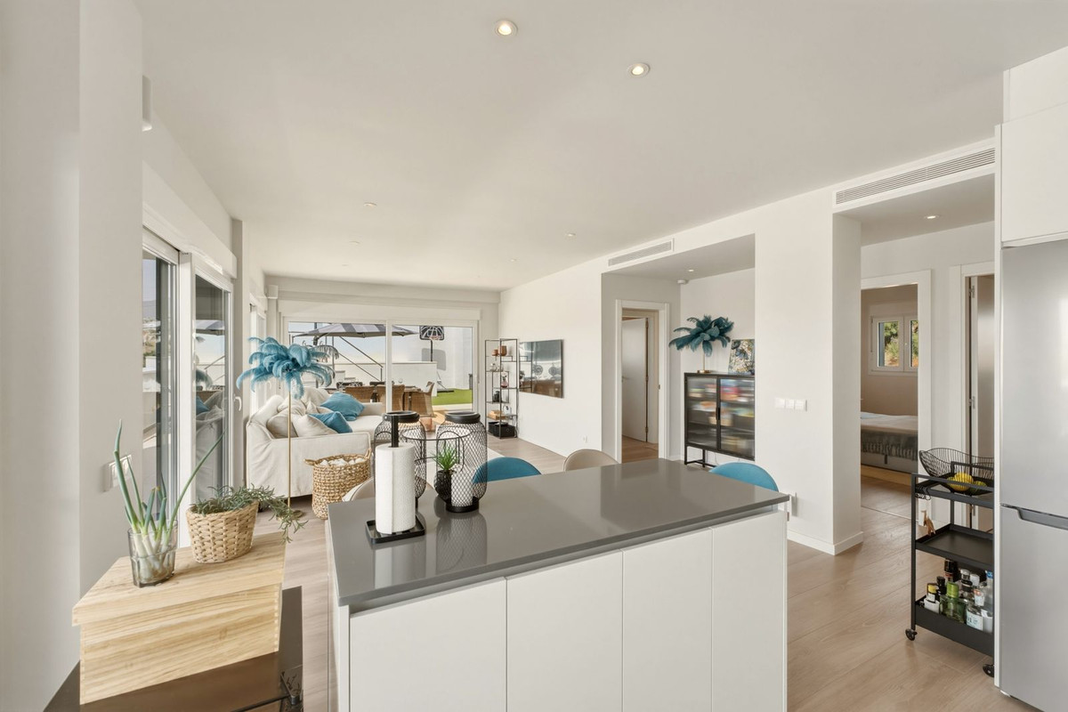 Penthouse te koop in Estepona | 4 slaapkamers H5447593