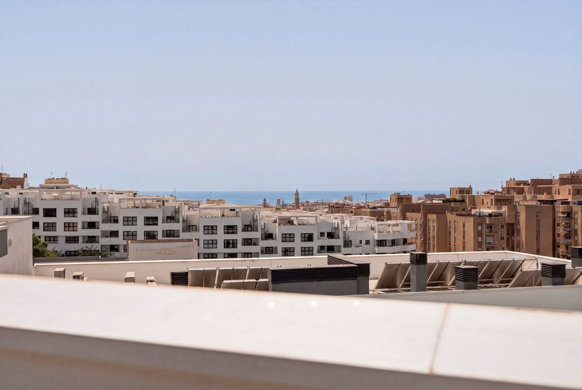 Penthouse te koop in Estepona | 4 slaapkamers H5447593