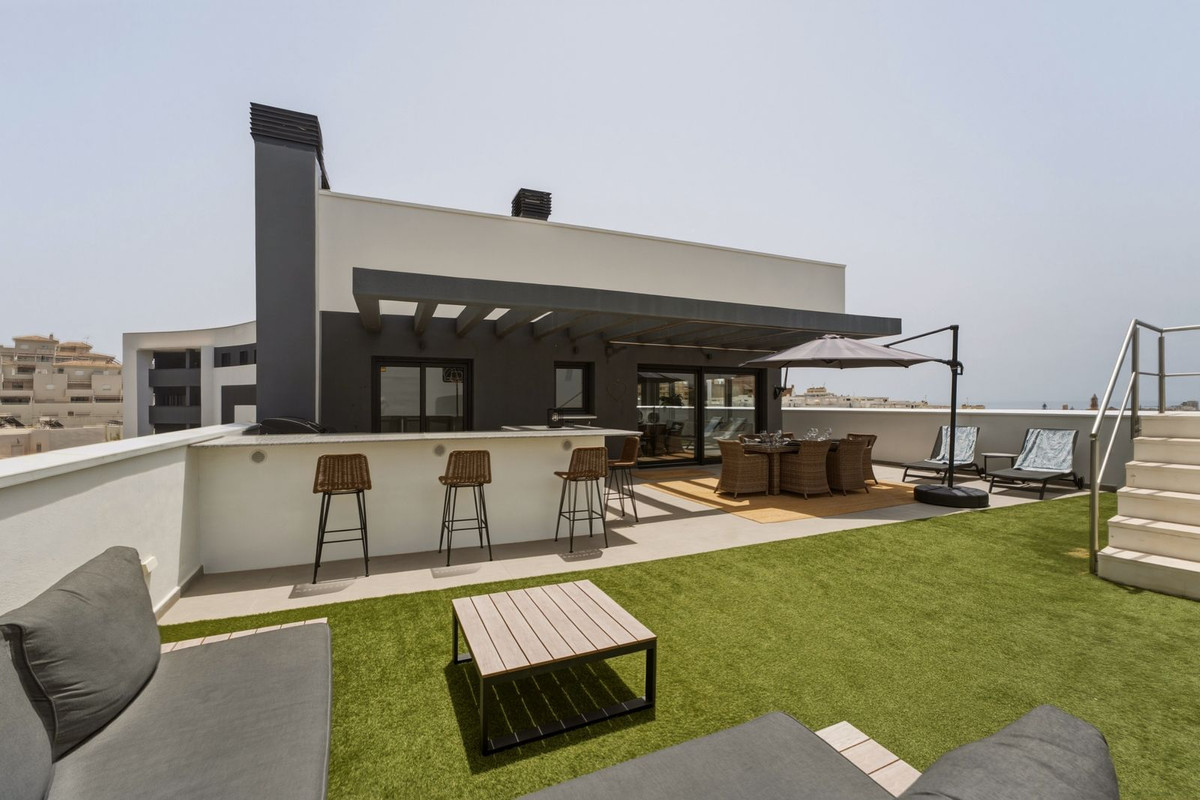 Penthouse te koop in Estepona | 4 slaapkamers H5447593