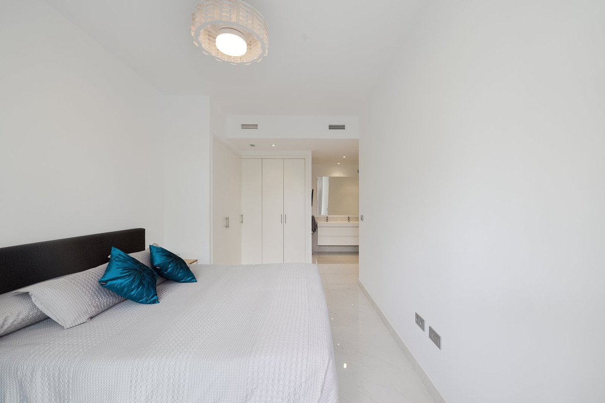 Appartement te koop in Estepona | 3 slaapkamers H5447716