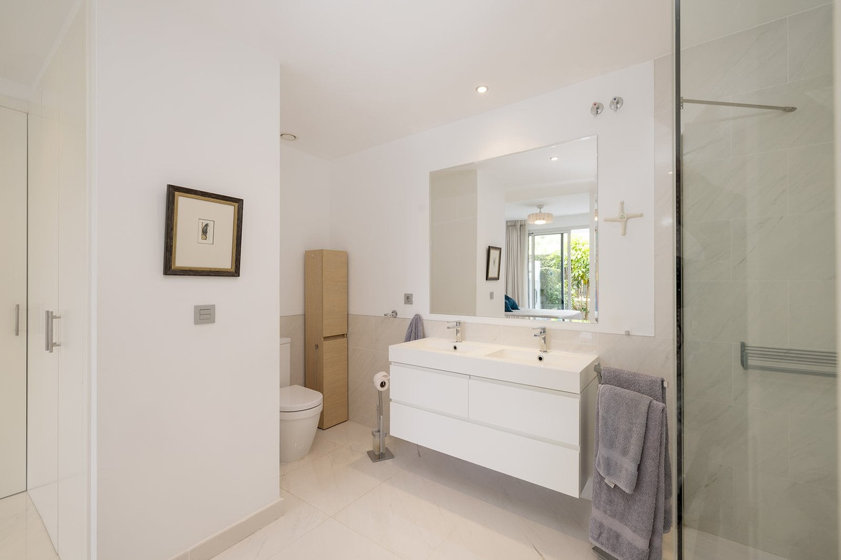 Appartement te koop in Estepona | 3 slaapkamers H5447716