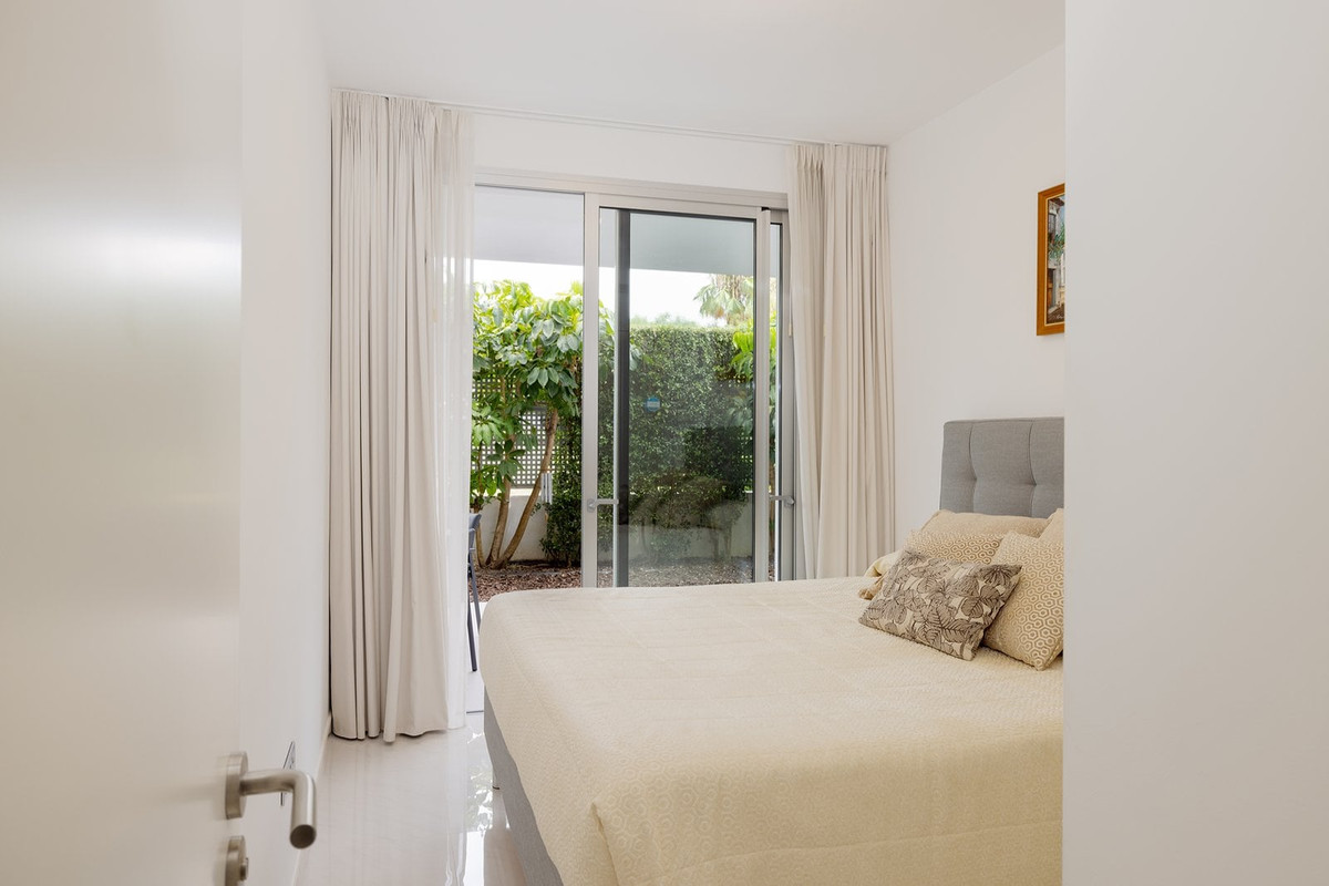 Appartement te koop in Estepona | 3 slaapkamers H5447716