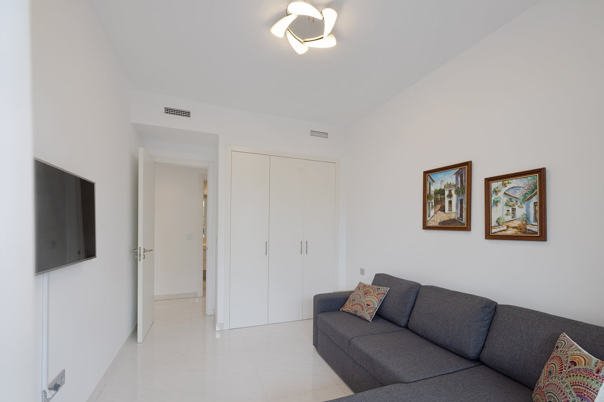 Appartement te koop in Estepona | 3 slaapkamers H5447716