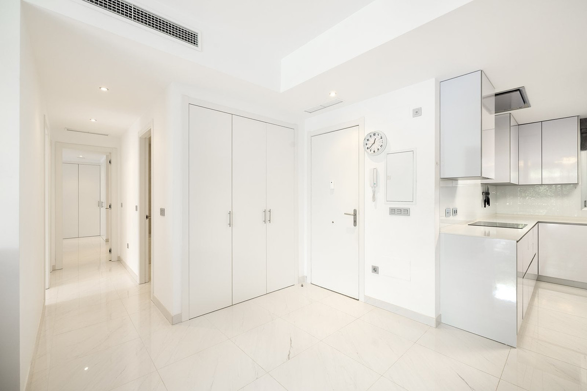 Appartement te koop in Estepona | 3 slaapkamers H5447716