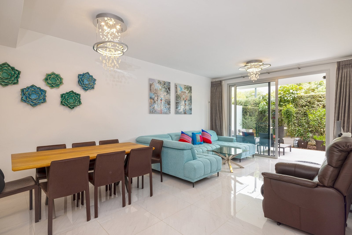 Appartement te koop in Estepona | 3 slaapkamers H5447716