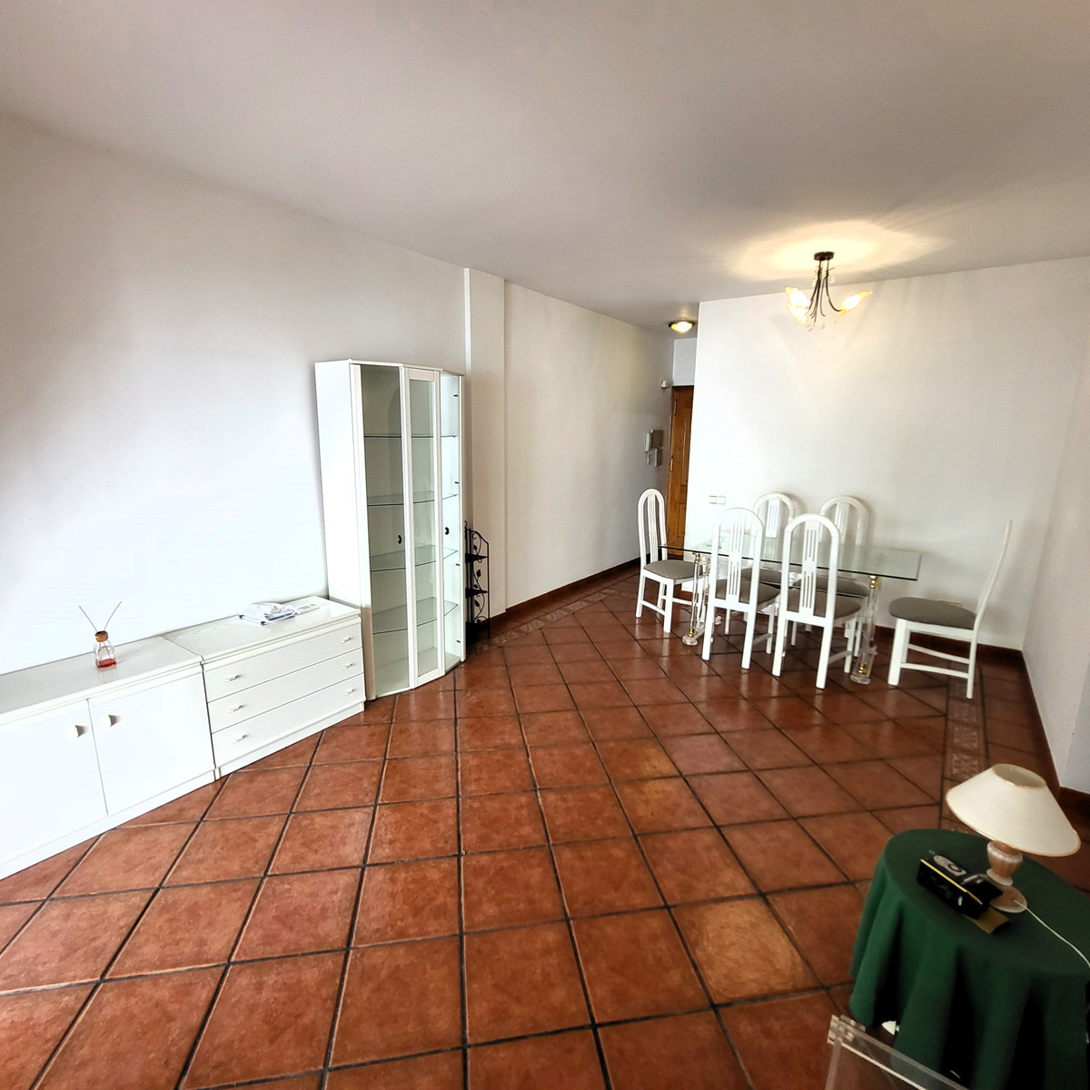 Appartement te koop in Estepona | 4 slaapkamers H5448673