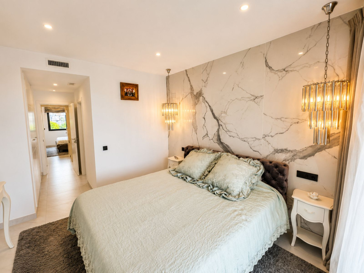 Appartement te koop in Estepona | 2 slaapkamers H5449684